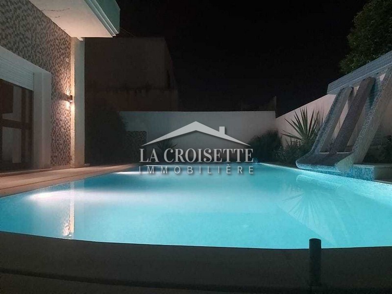 Une Villa S+4 avec piscine au Lac 2